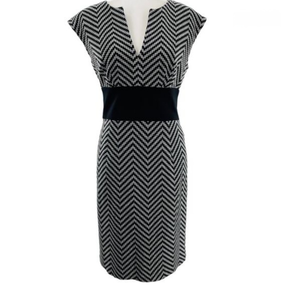 Trina Turk Black Gray Chevron Sleeveless Banded Waist Sheath Dress